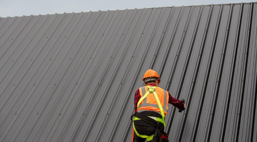 Professional gutter cleaning in Kings Beach, CA